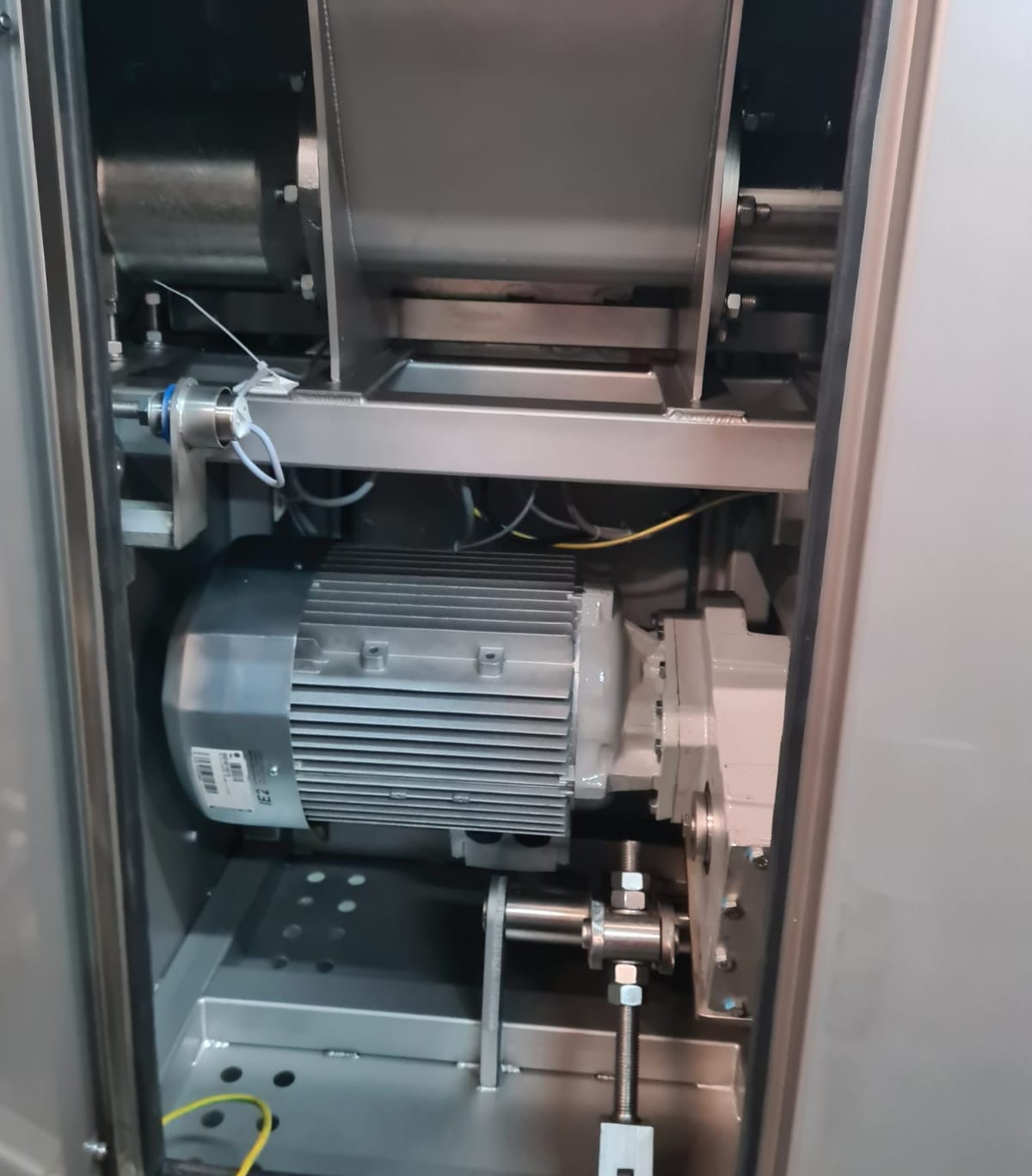 PHOTO-2025-05-26-10-19-42