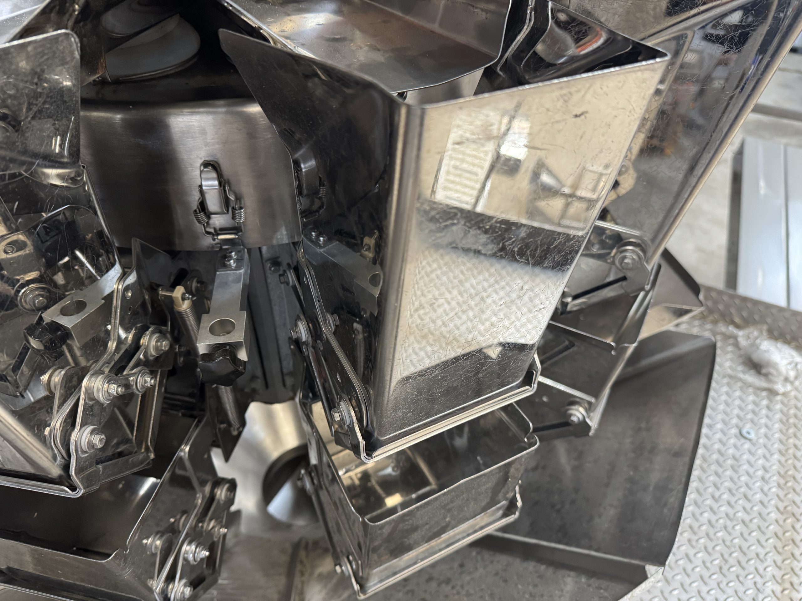 2019 Ulma weighing and packing line - Image 13