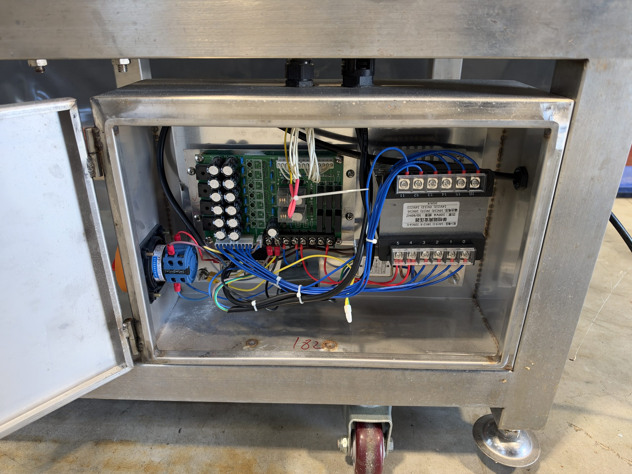CQ 818 Metal Detector - Image 6